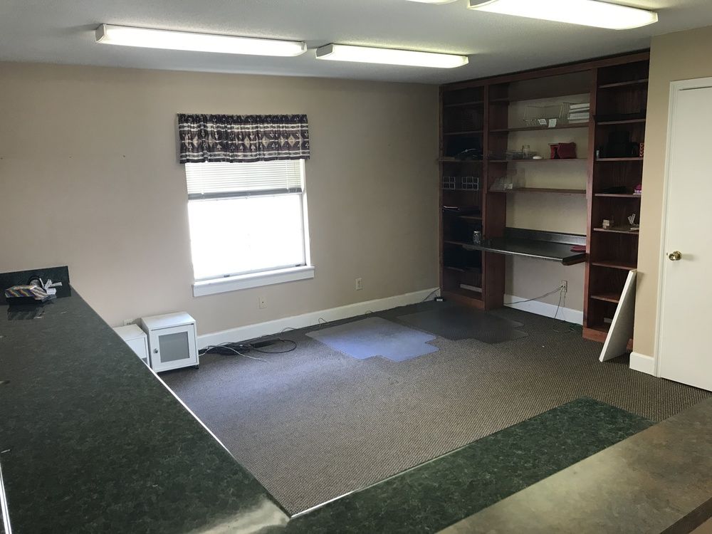 Office For Sale: 2130 Chambliss Ave NW, Cleveland, TN 37311